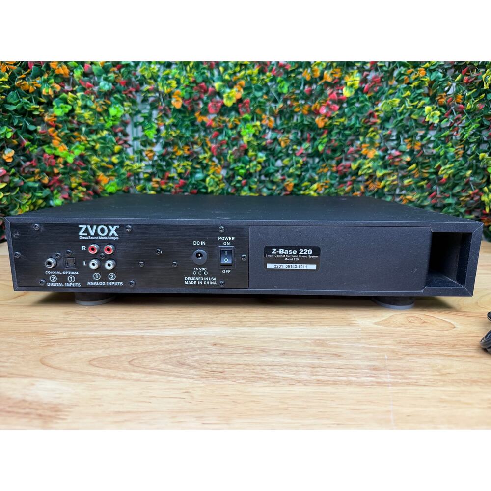 Zvox Z-Base 220 Low Profile Single Cabinet Soundbar Home Theater TESTED + Remote - Picture 3 of 13